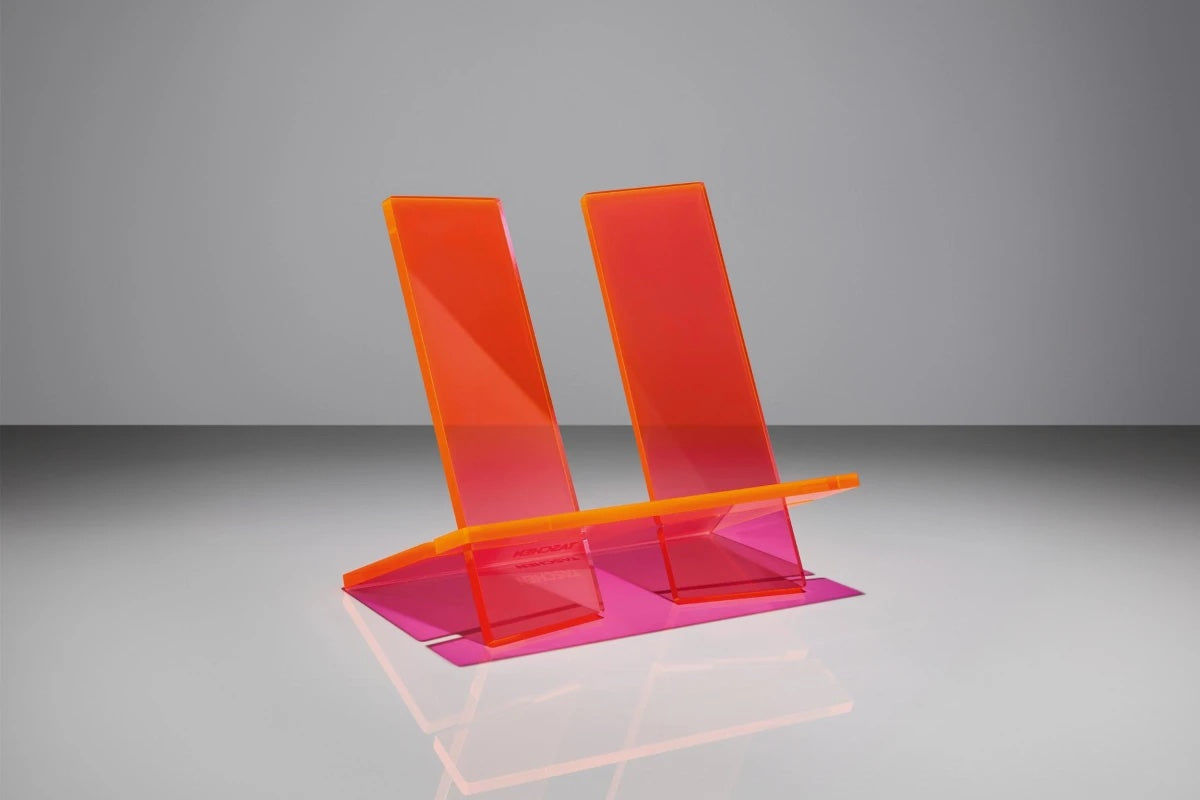 Bookstand Medium Radiant Pink
