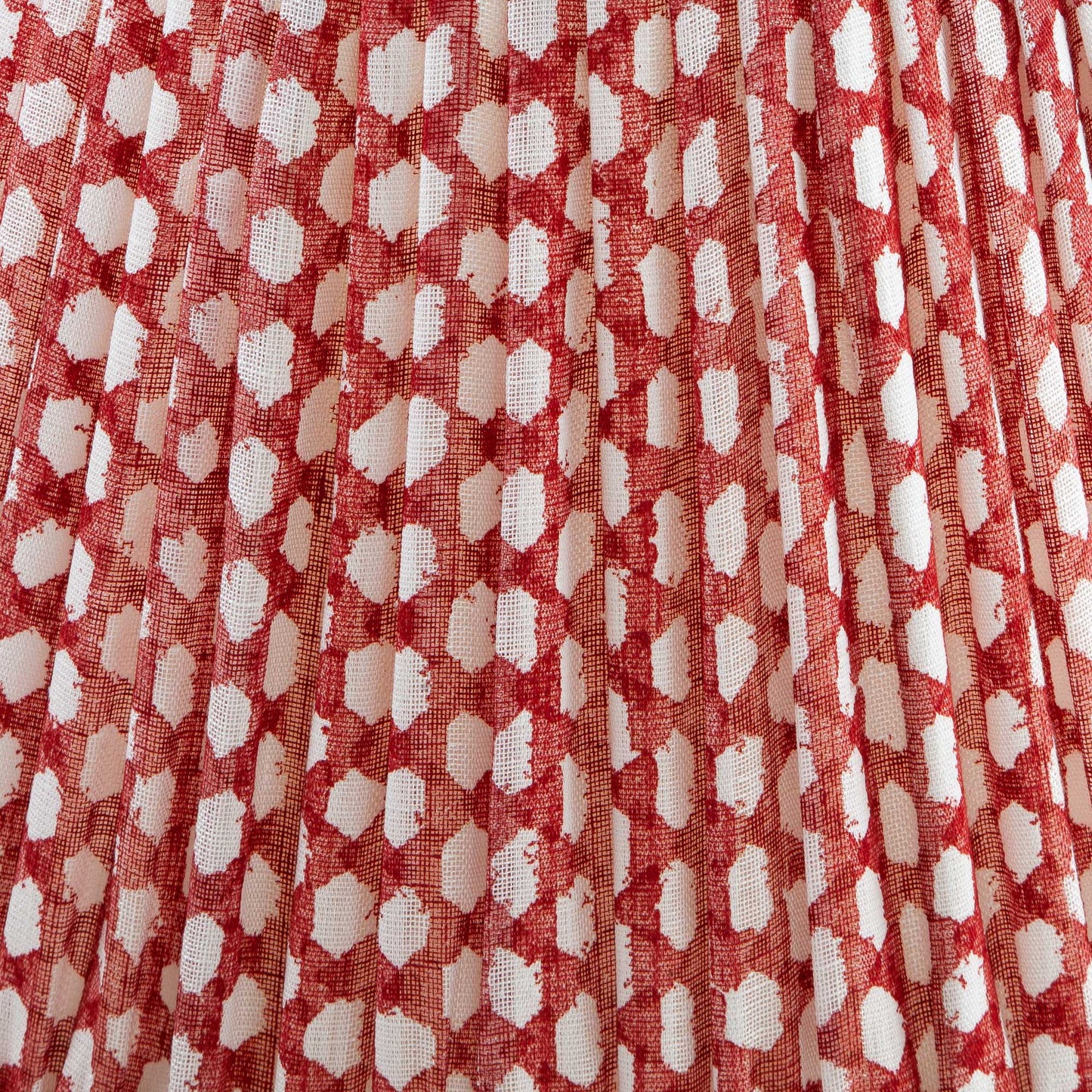 Red Wicker 14"