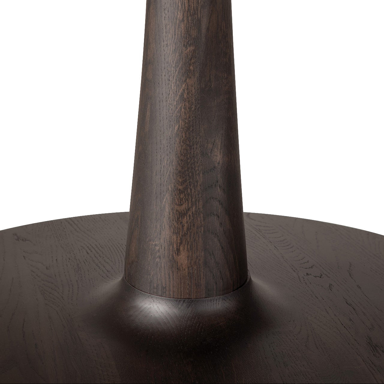 Round Torsion Dining Table in Brown Varnished Oak