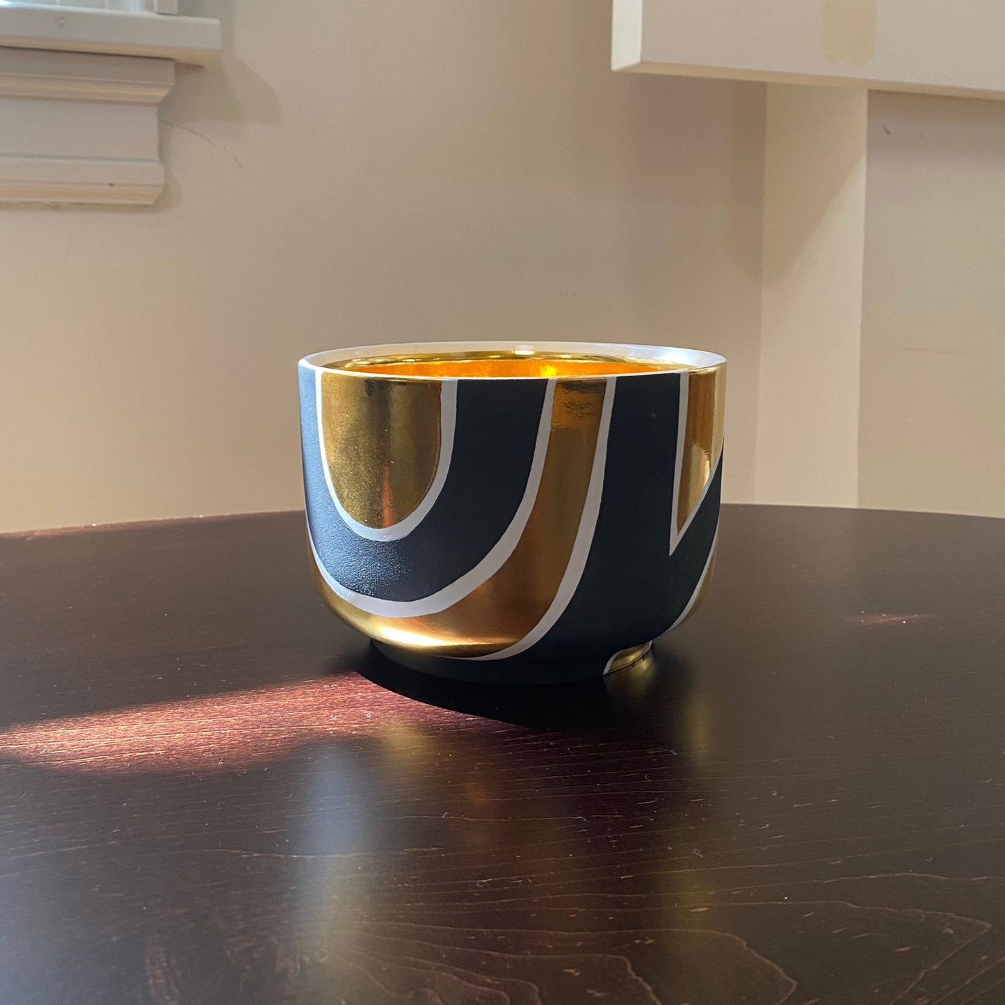 Waylande Gregory Small Chubby Zebra Bowl in Black