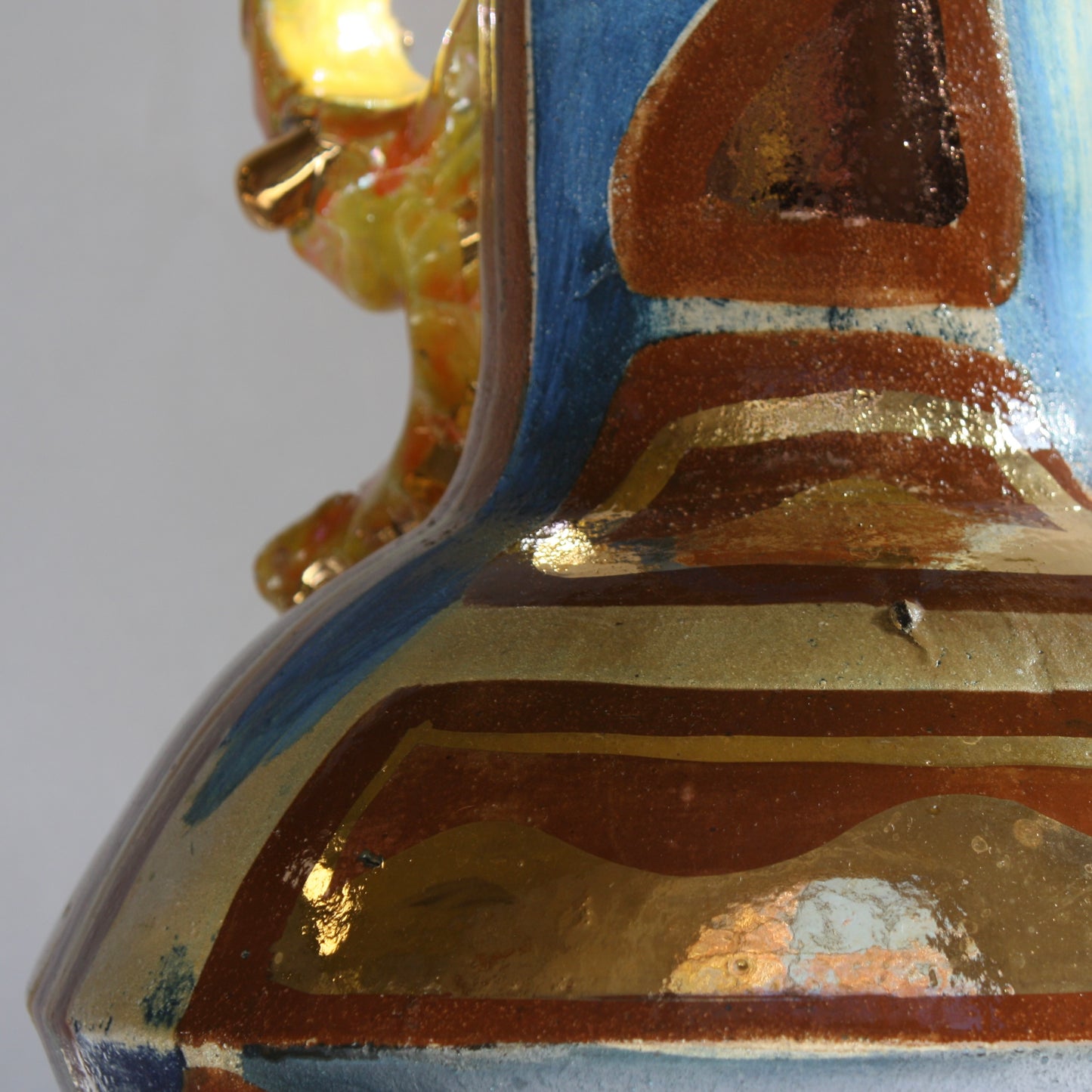 Vase by Reinaldo Sanguino